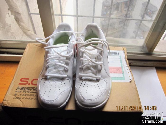 怎么把鞋子撑起来 20101114133027432_700.jpg