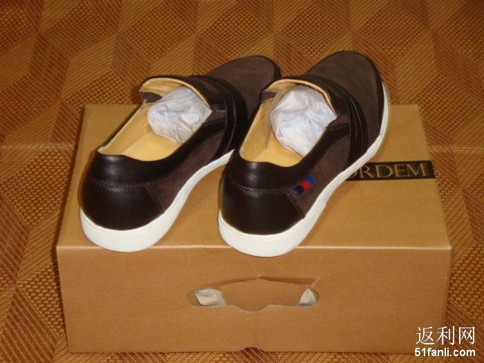 20109523617852_700.jpg