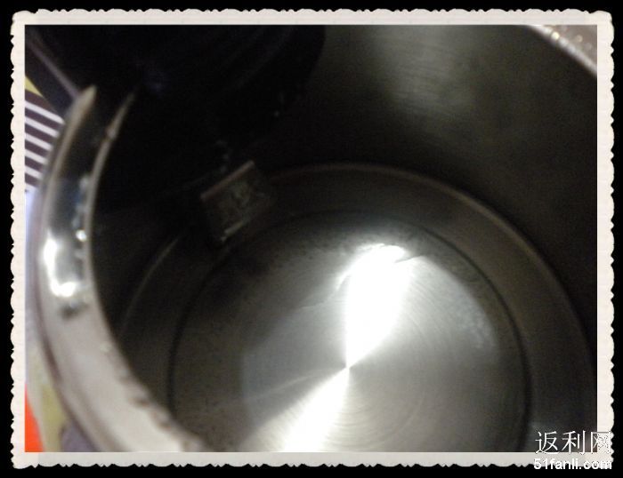 2011222165417386_700.jpg
